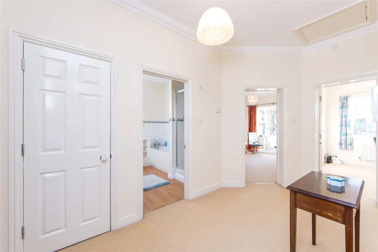 Penners Gardens, Surbiton, KT6, photo 5