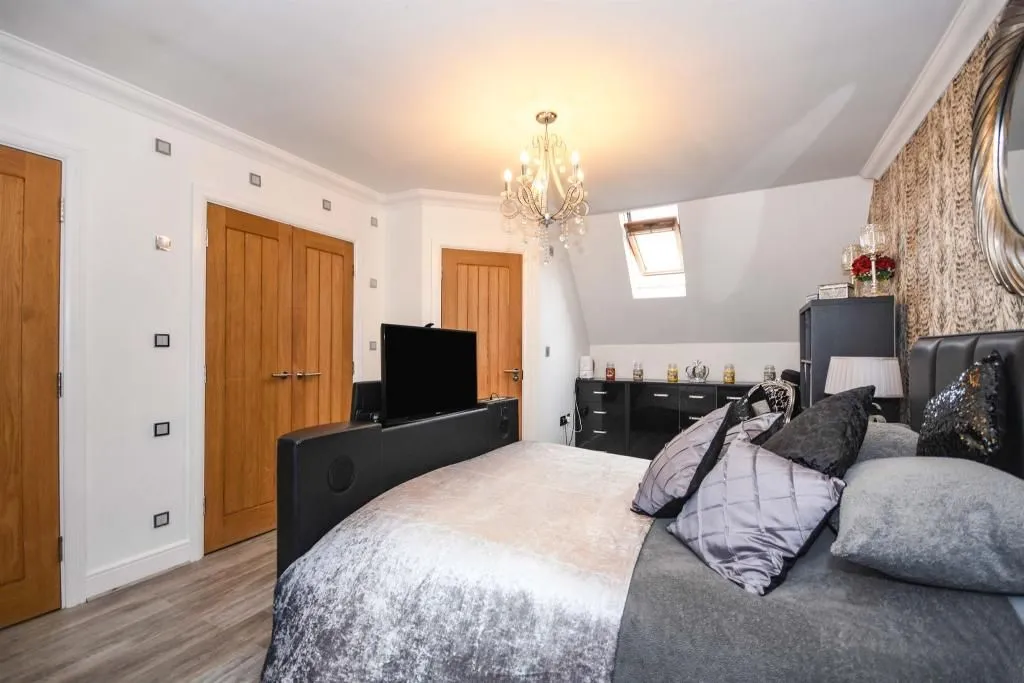 Weymouth Drive, Grays, Essex, RM16 6BX, photo 8