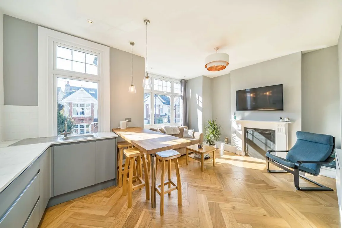 Pendle Road, SW16, photo 2