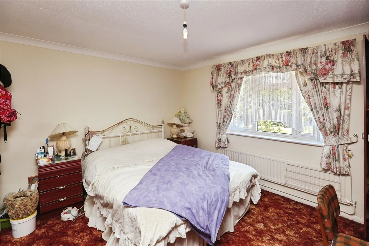 Pound Gate Drive, Titchfield Common, PO14, photo 14
