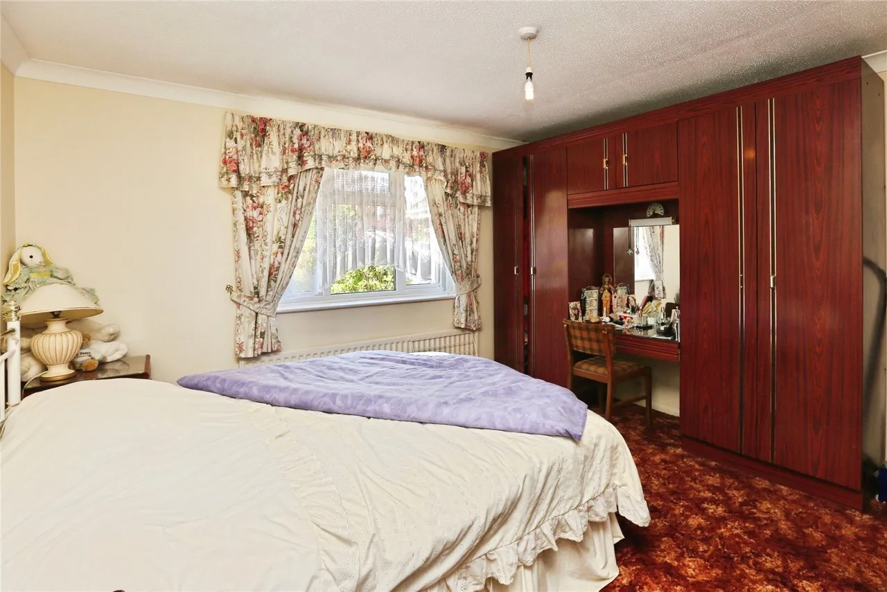 Pound Gate Drive, Titchfield Common, PO14, photo 15