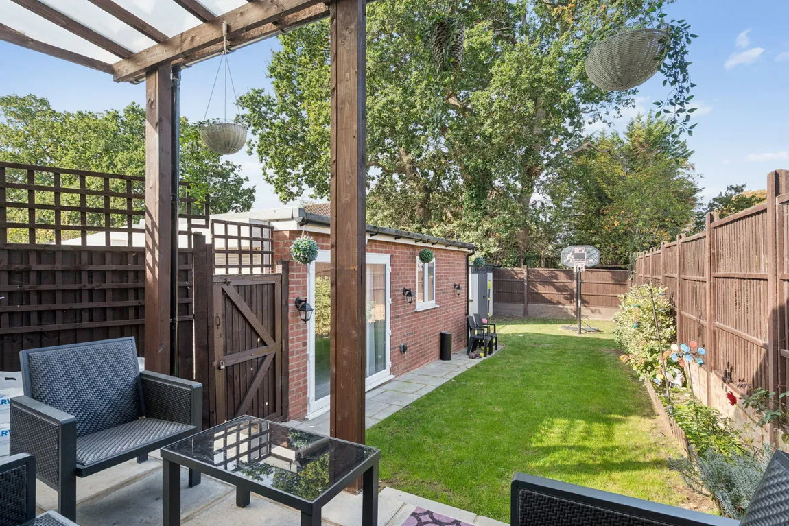 West Towers, Pinner, HA5, photo 17