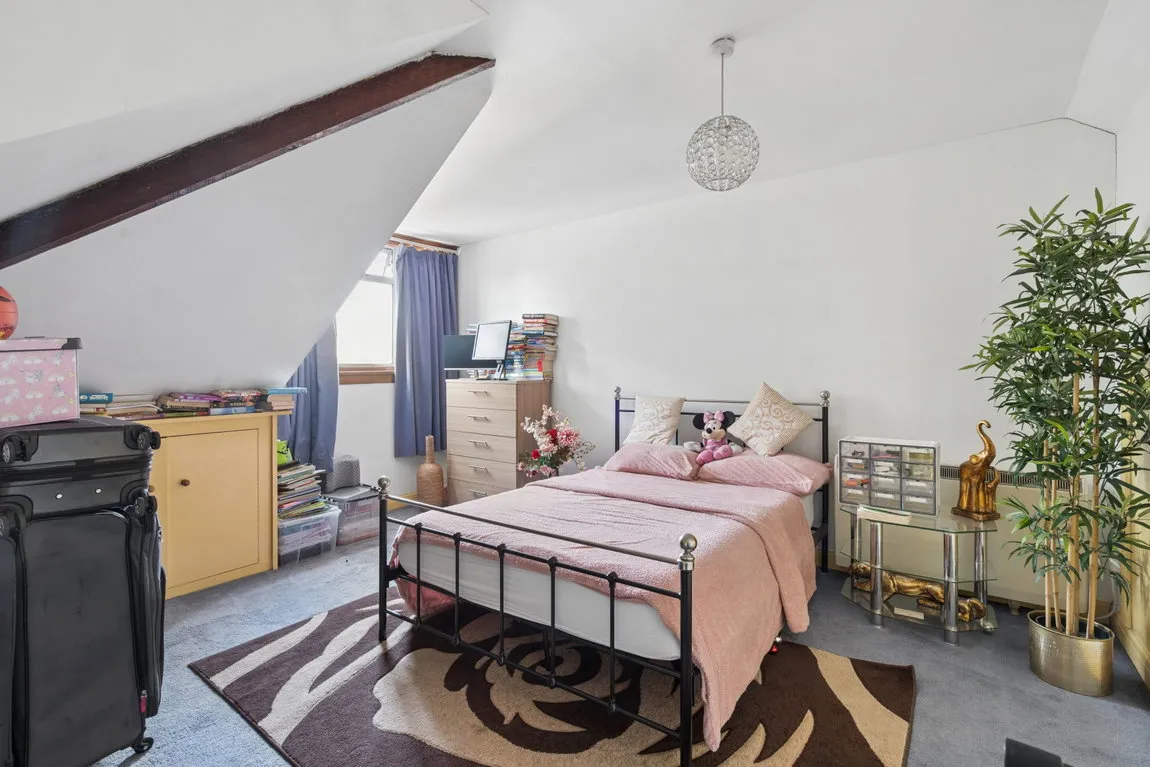 West Towers, Pinner, HA5, photo 11