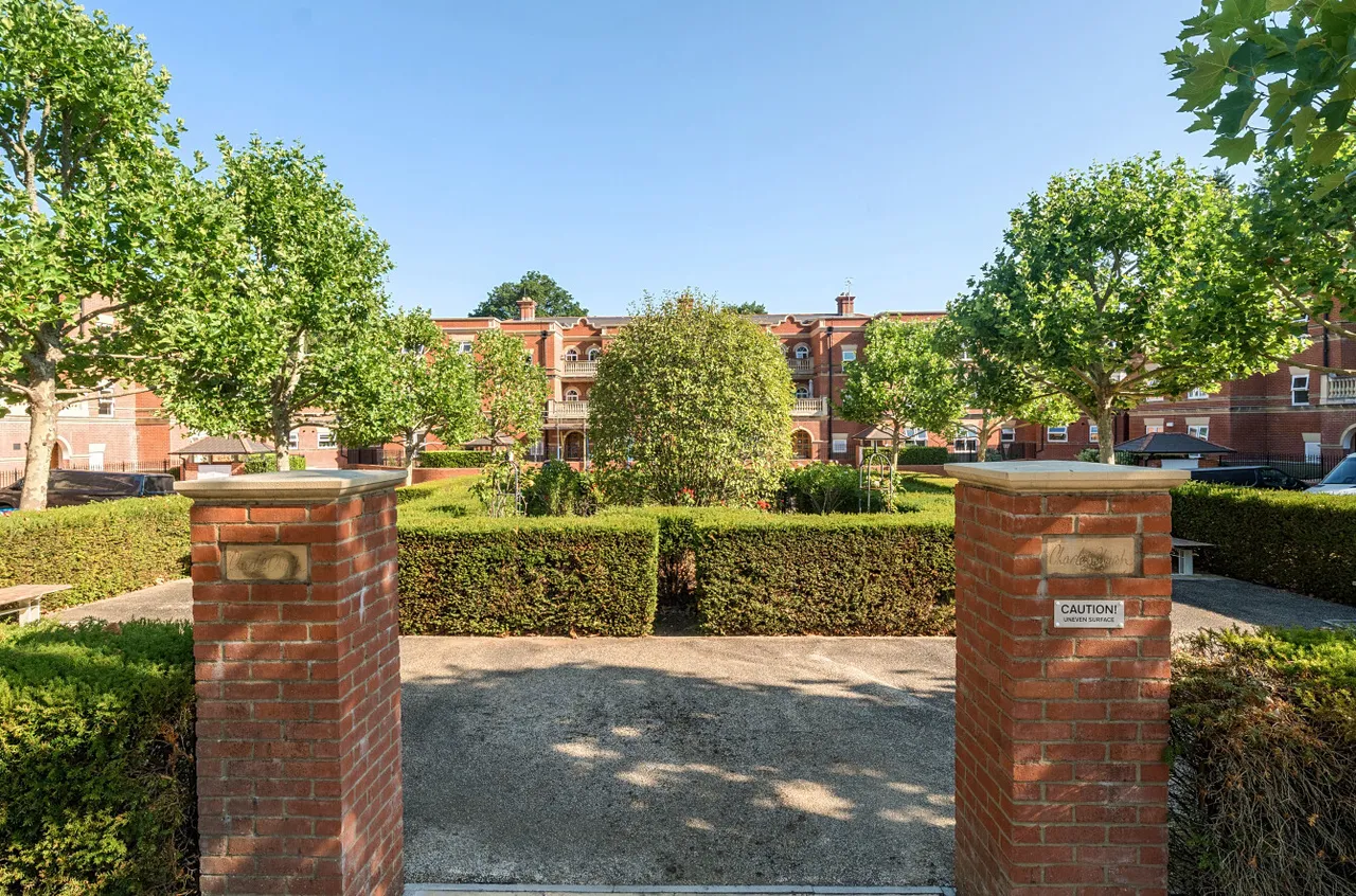 Franklin Court, Wormley, GU8, photo 14