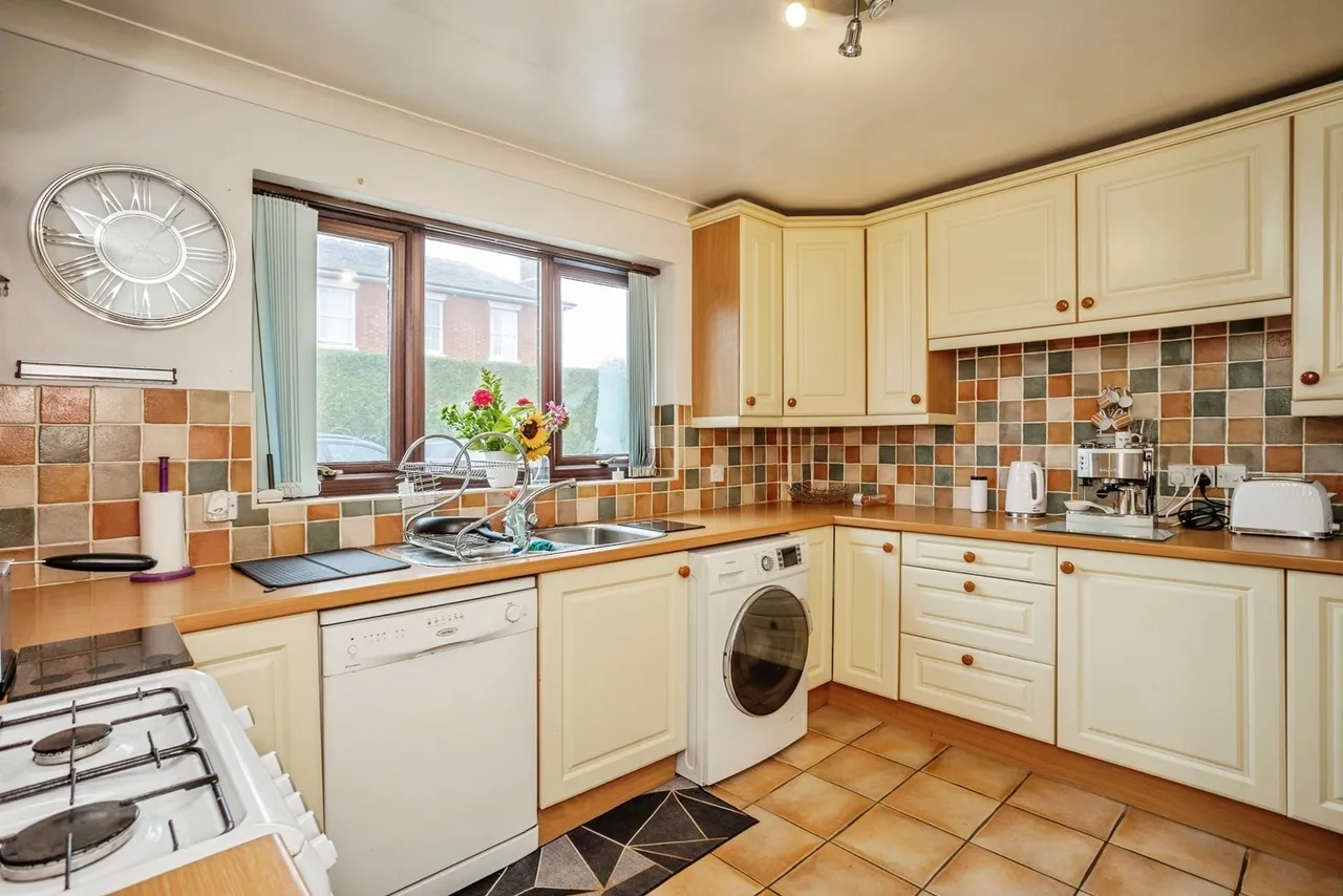 Station Street, Bingham, NG13, photo 7