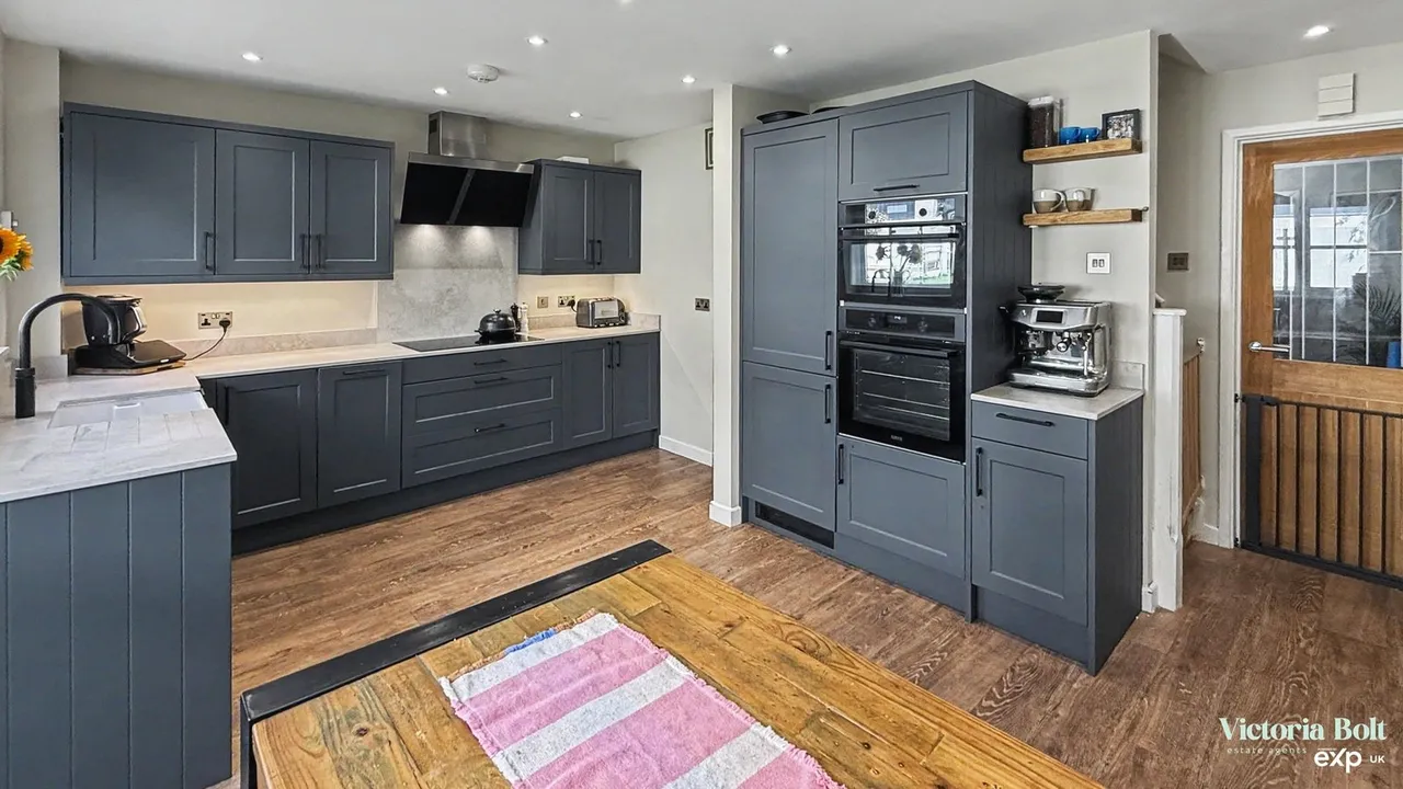 4 bed house for sale, Holbeton, South Hams