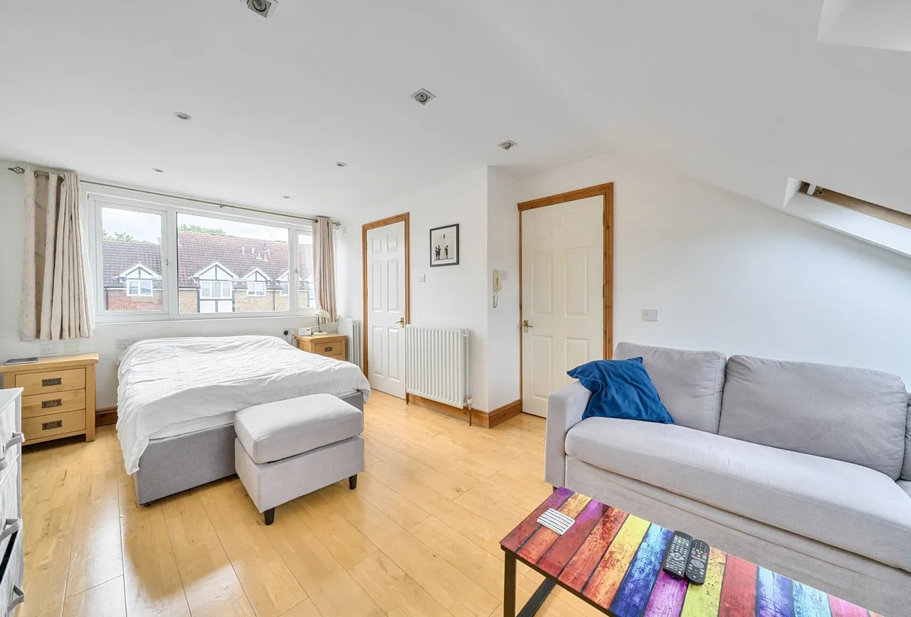 Seaton Road, Mitcham, CR4 3ER, photo 4