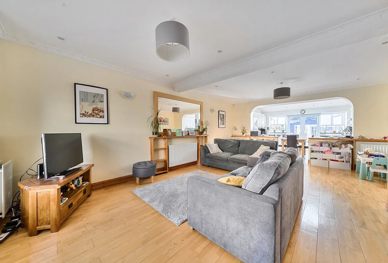 Seaton Road, Mitcham, CR4 3ER, photo 2