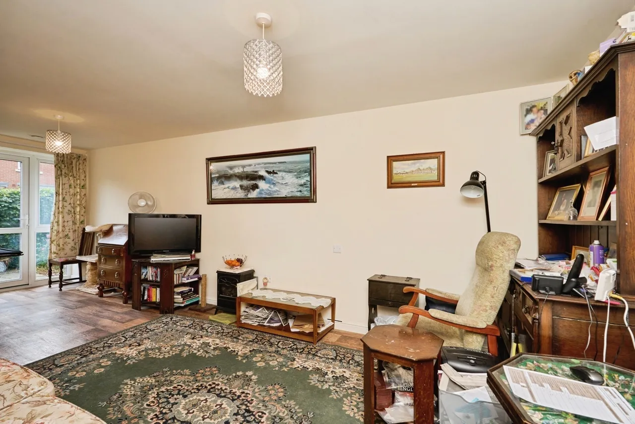 Foxes Road, Newport, PO30, photo 5