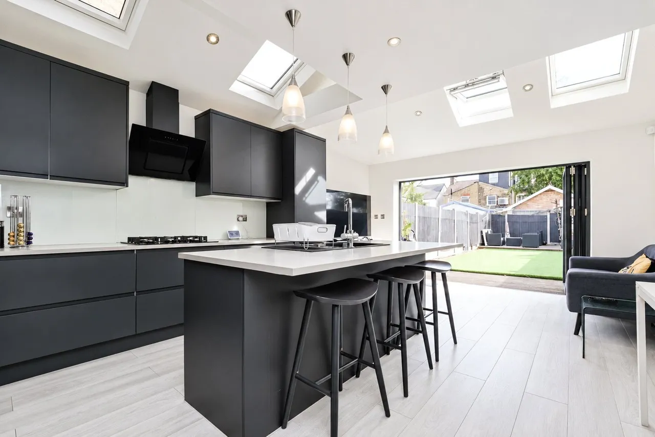 Northfield Road, East Ham, London, E6, photo 15