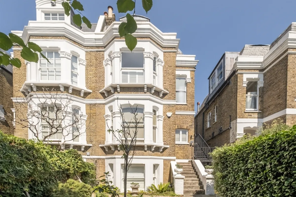 2 bed flat to rent — West Hill London SW18