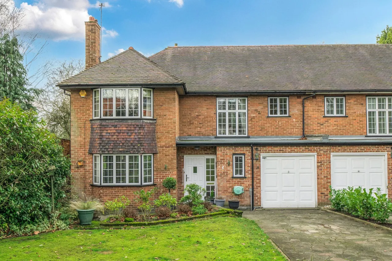 Court Road, SE9, photo 27
