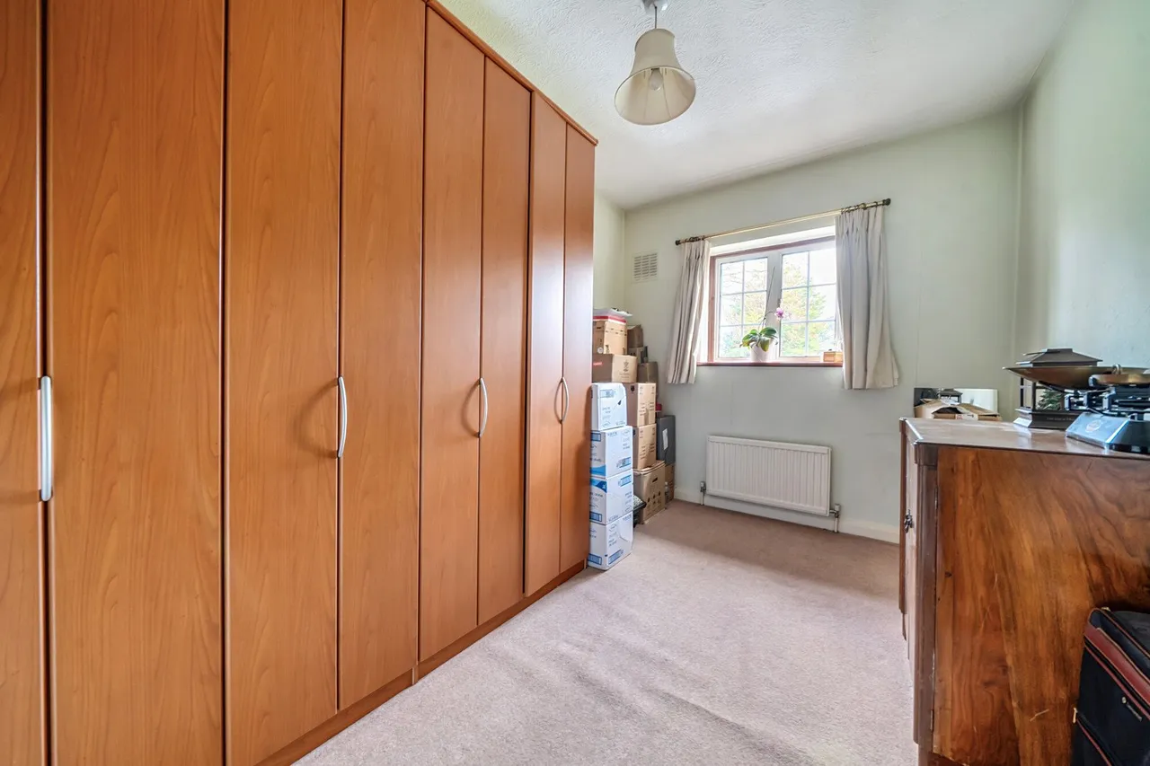 Court Road, SE9, photo 14