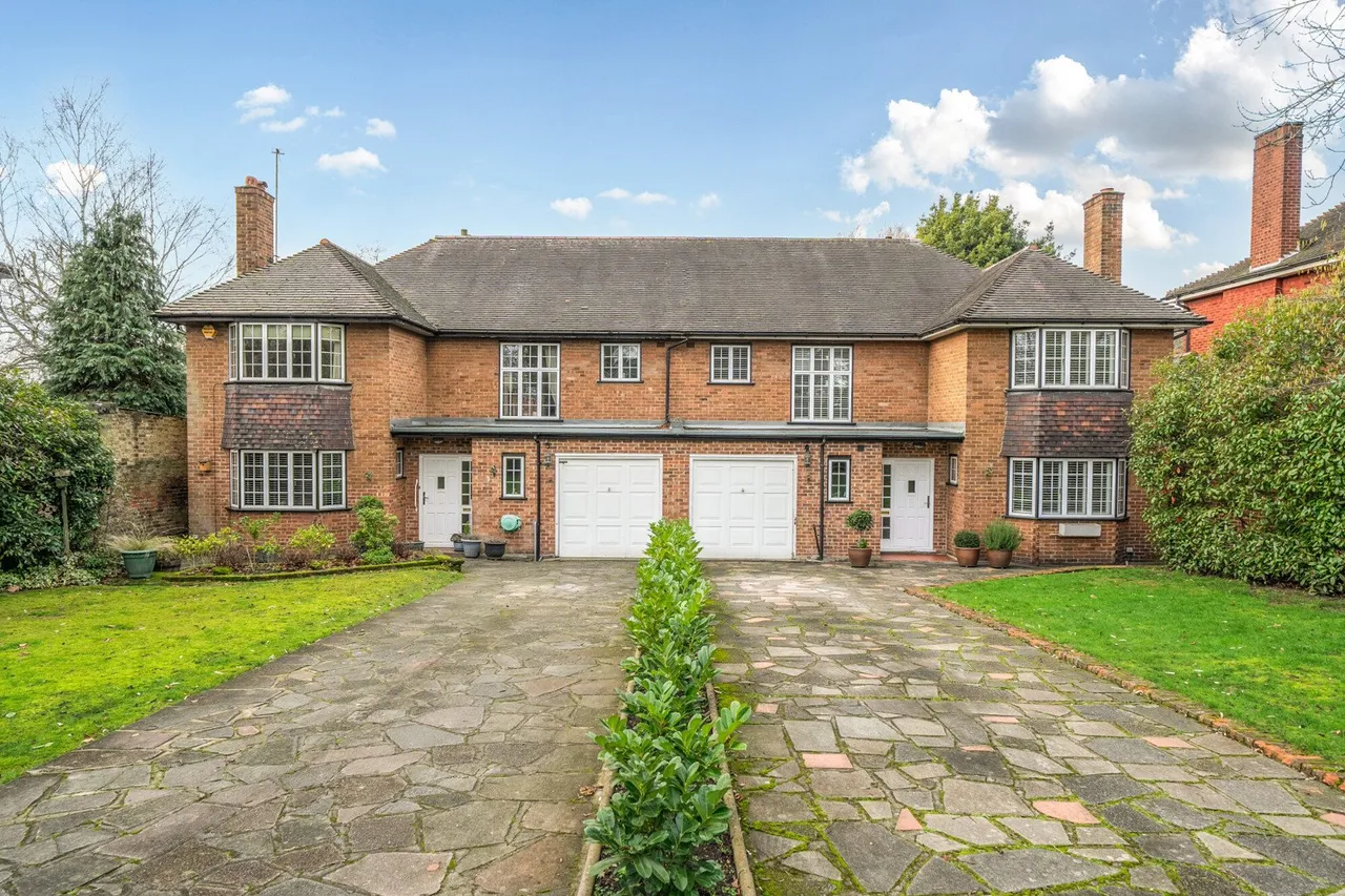 Court Road, SE9, photo 8