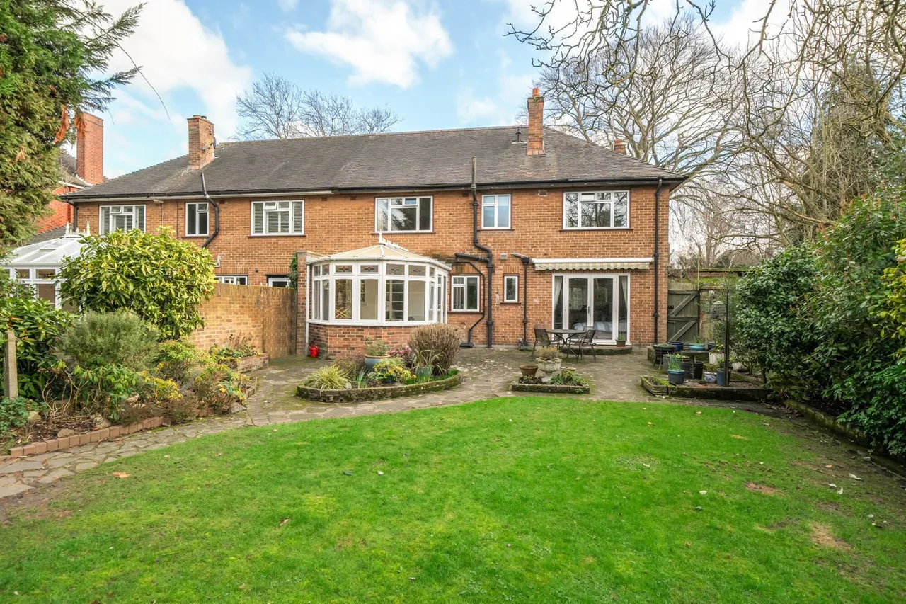 Court Road, SE9, photo 25