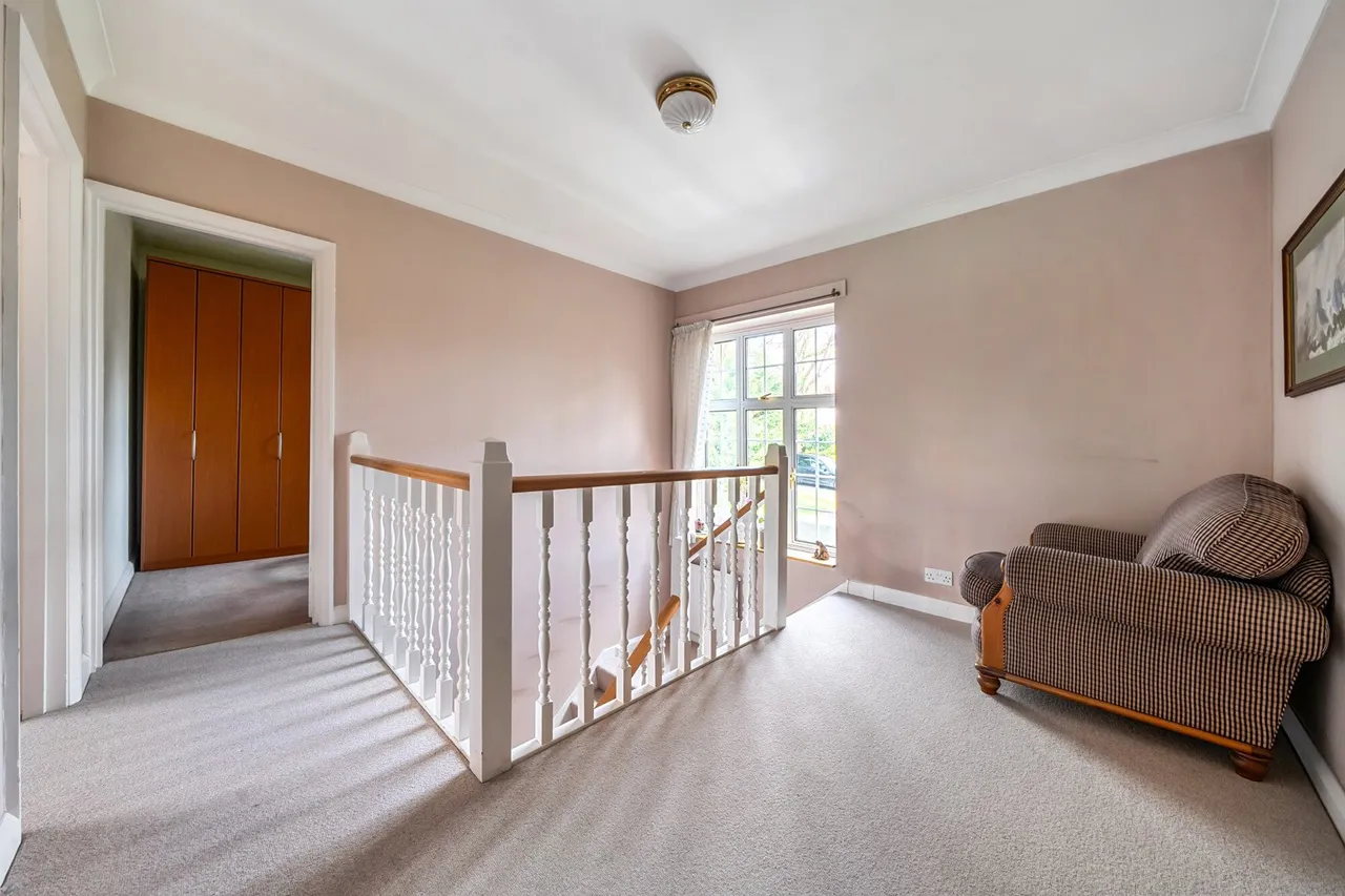 Court Road, SE9, photo 29