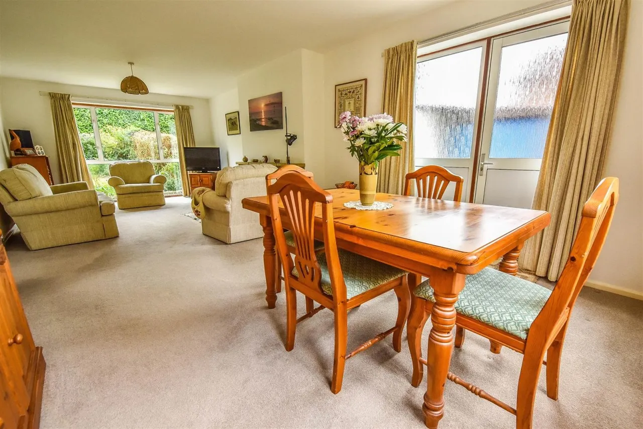Rednock Drive, Dursley, GL11, photo 4