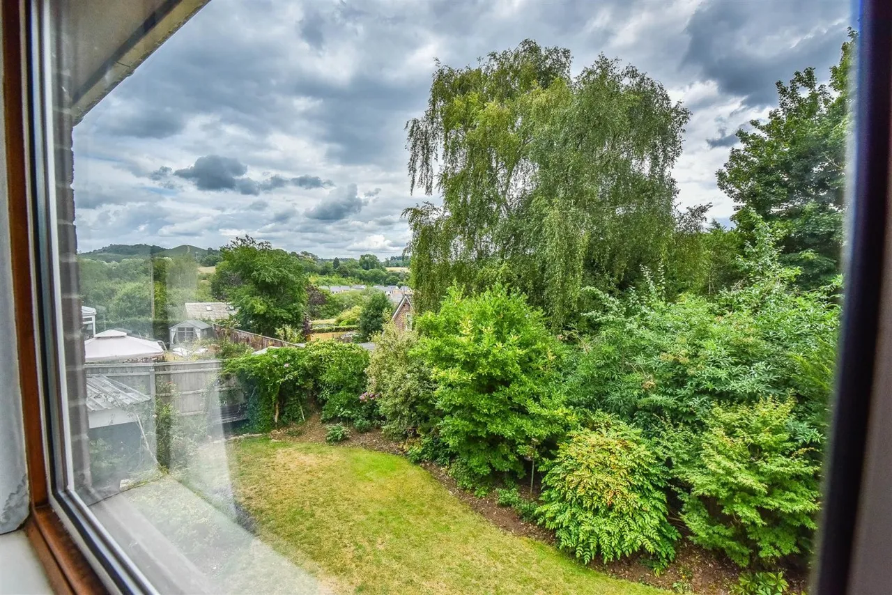 Rednock Drive, Dursley, GL11, photo 18