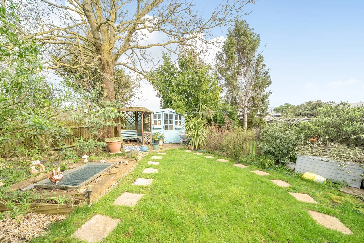 Curzon Avenue, Stanmore, HA7, photo 10
