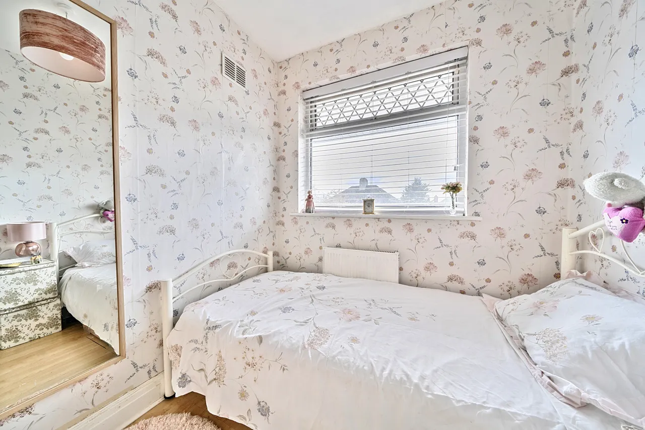 Curzon Avenue, Stanmore, HA7, photo 13