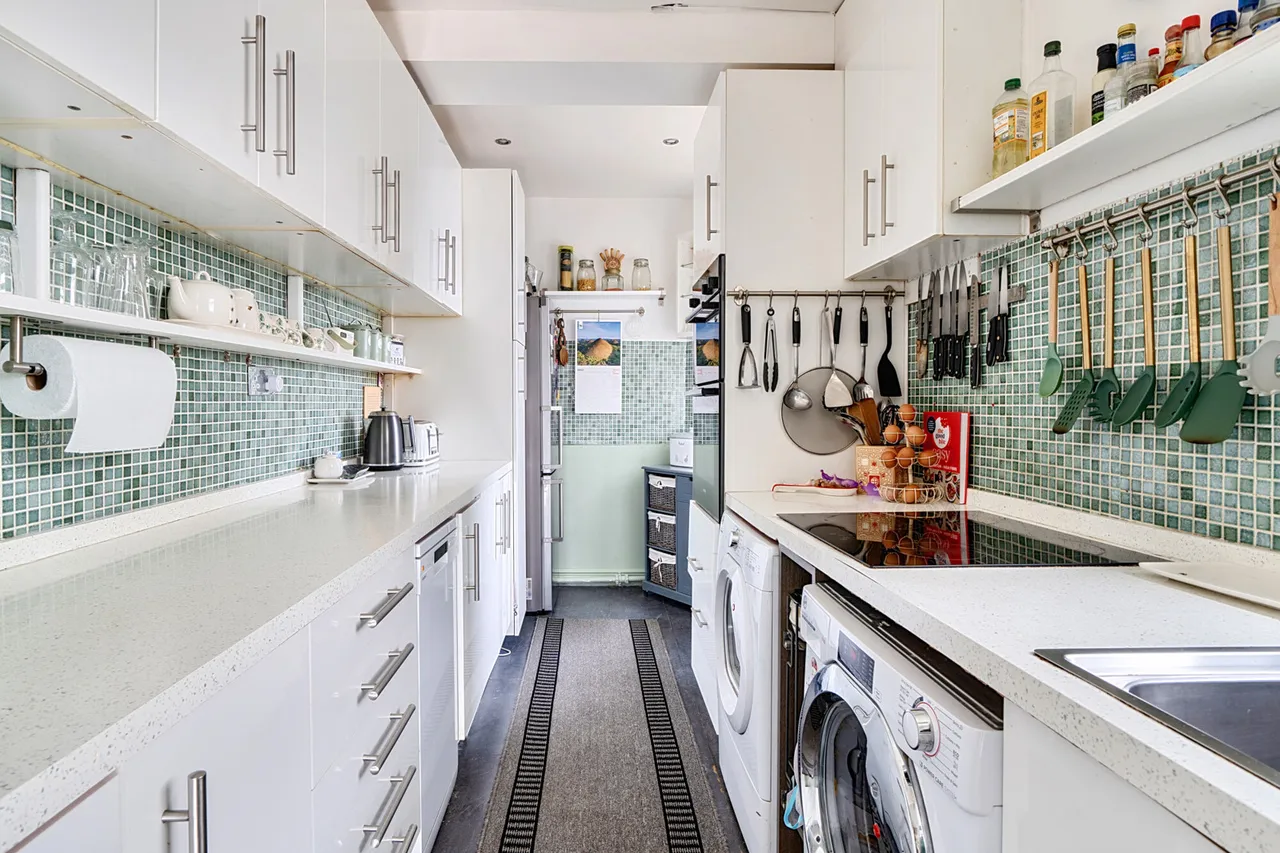 Curzon Avenue, Stanmore, HA7, photo 14