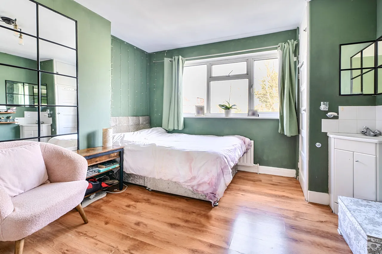 Curzon Avenue, Stanmore, HA7, photo 6