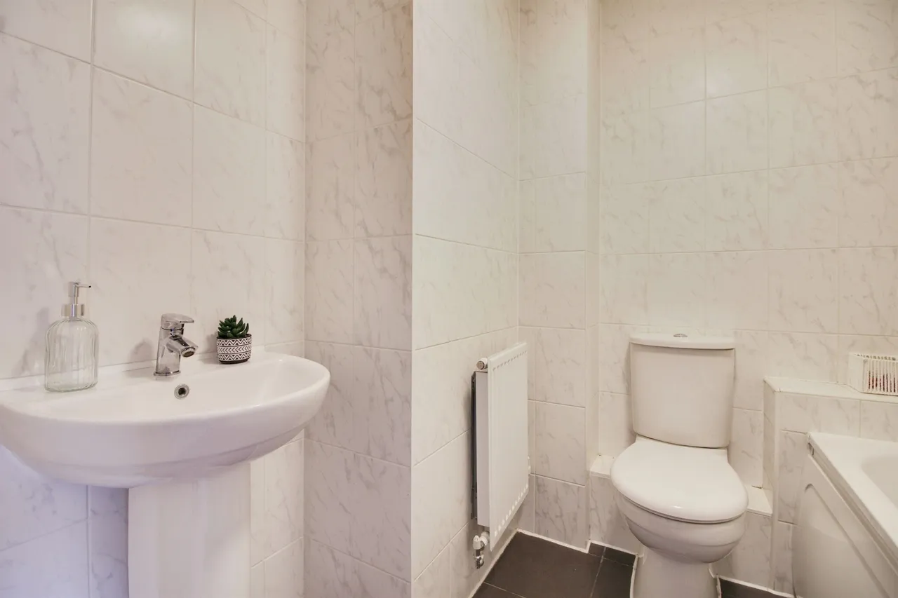 Peregrine Way, Hatfield, AL10, photo 15
