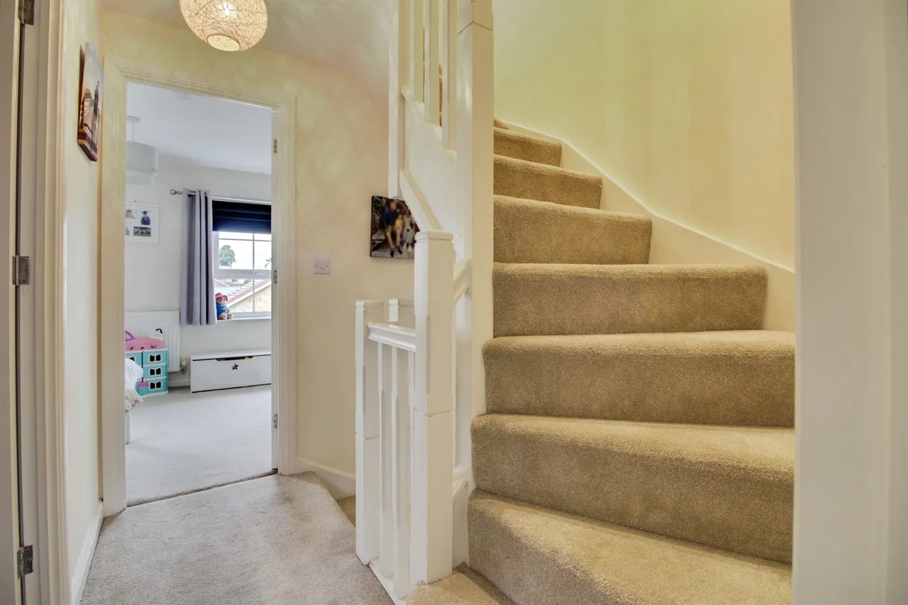 Peregrine Way, Hatfield, AL10, photo 17