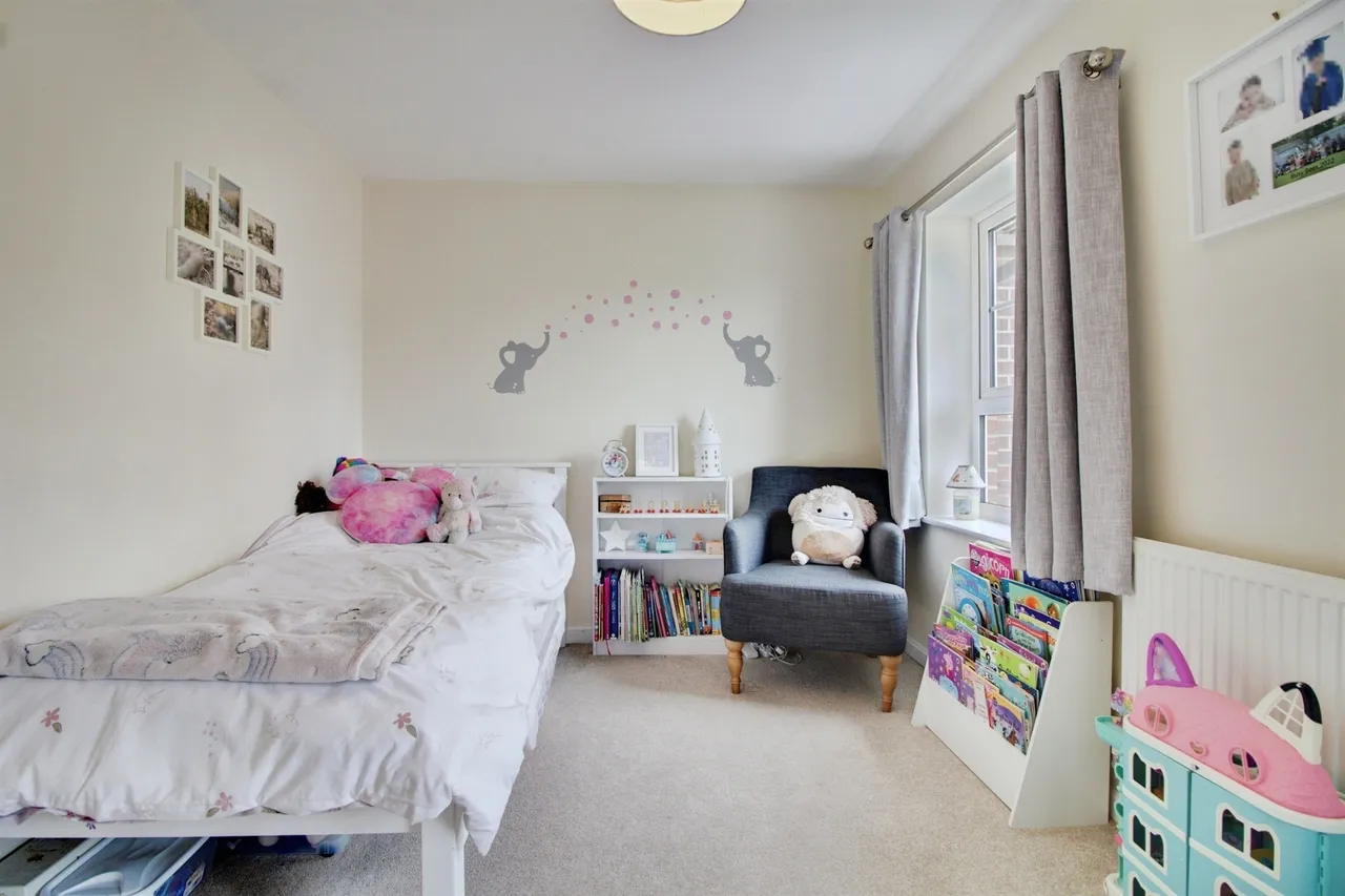 Peregrine Way, Hatfield, AL10, photo 14