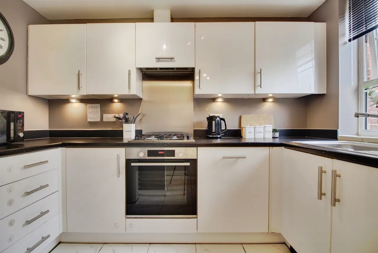 Peregrine Way, Hatfield, AL10, photo 6