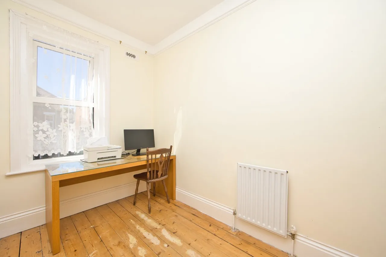Limes Road, Folkestone, CT19, photo 18