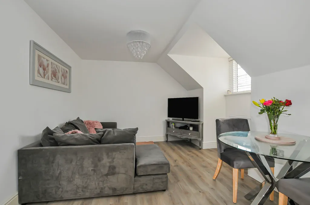 Ranulf Court, Chalfont St. Peter, SL9, photo 5