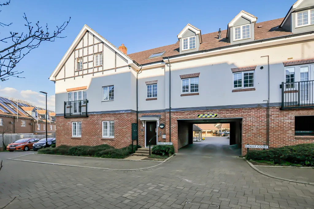 Ranulf Court, Chalfont St. Peter, SL9, photo 13