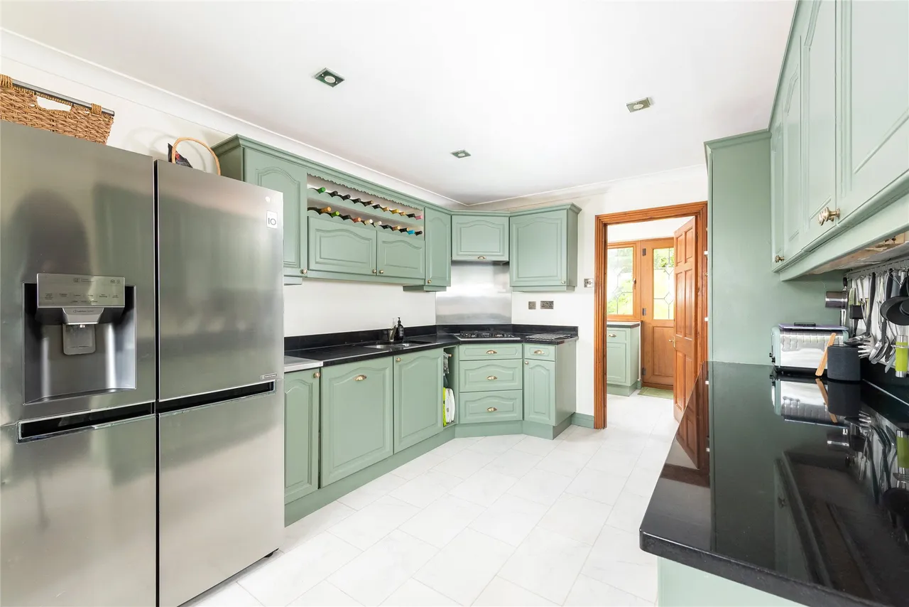 Haw Lane, Bledlow Ridge, HP14, photo 3