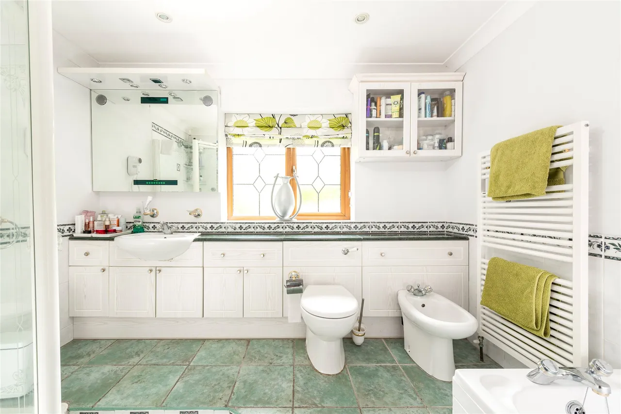 Haw Lane, Bledlow Ridge, HP14, photo 16