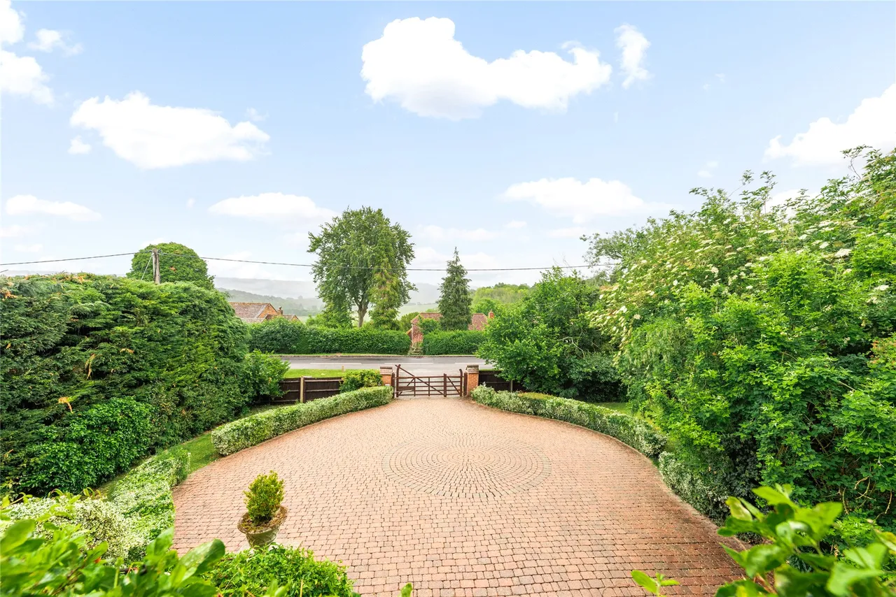 Haw Lane, Bledlow Ridge, HP14, photo 17