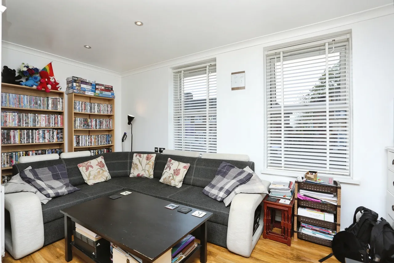 Castleton Road, Eltham, photo 9