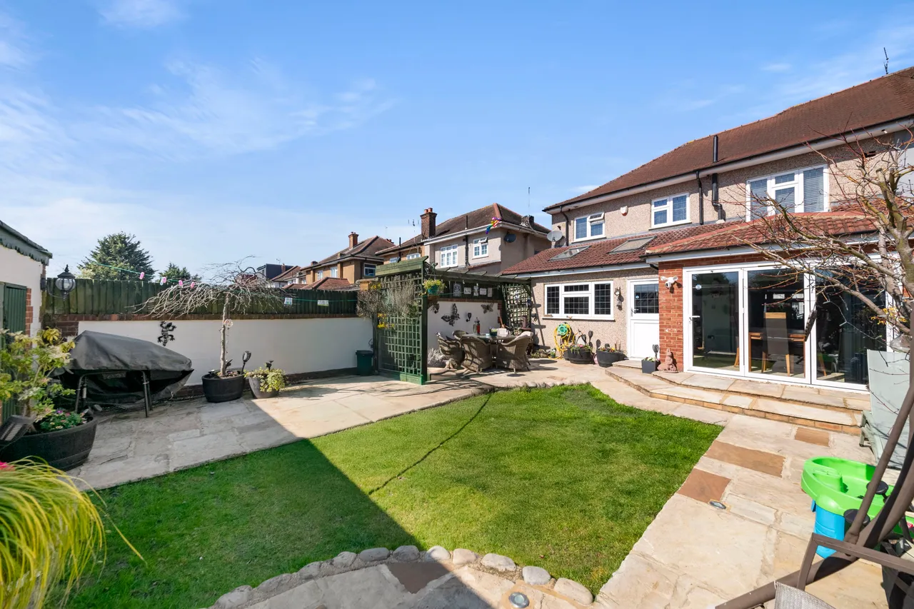 Kingshill Avenue, Northolt, UB5, photo 18