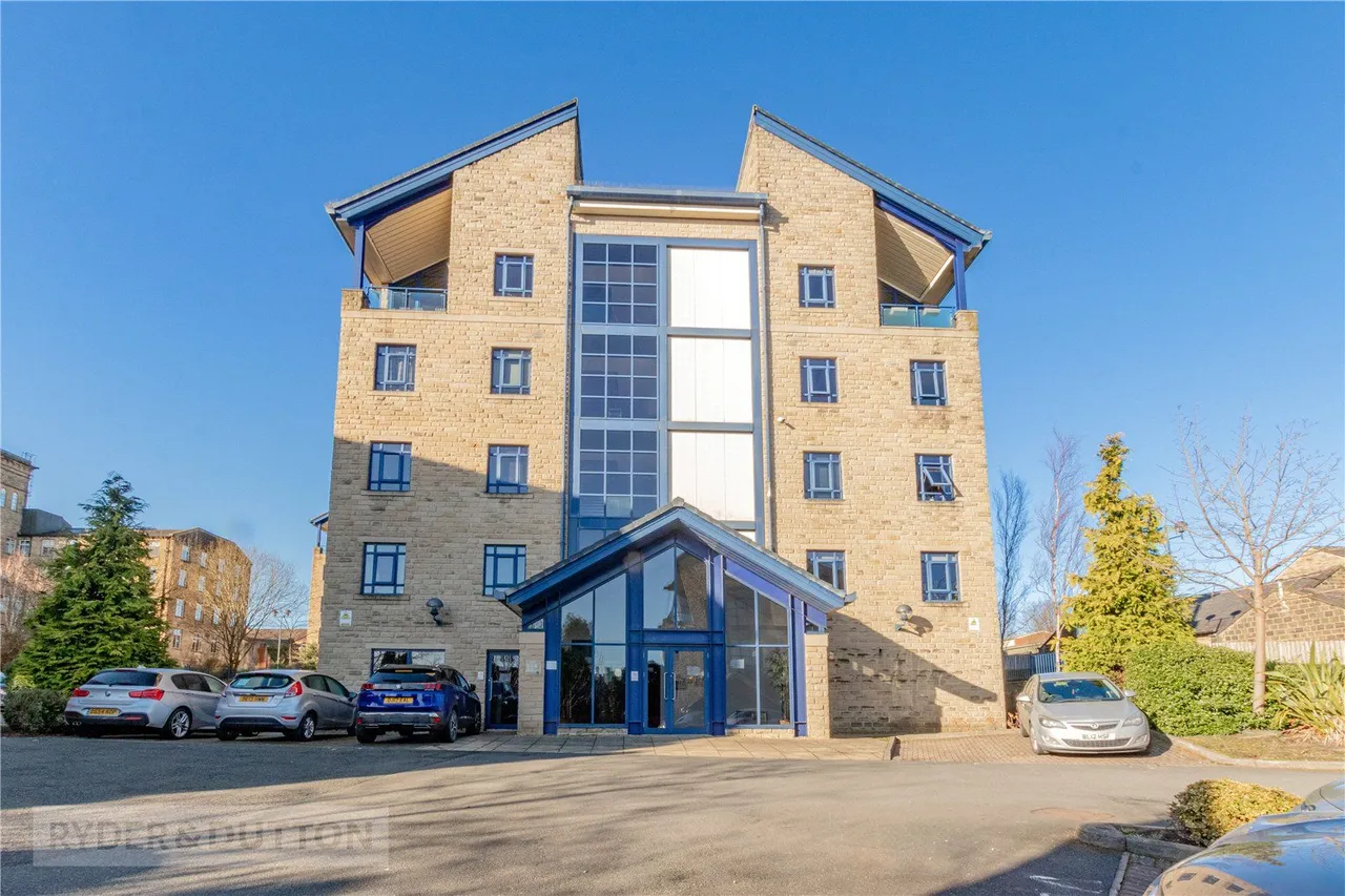 2 bed flat for sale, Equilibrium, Lindley, HD3