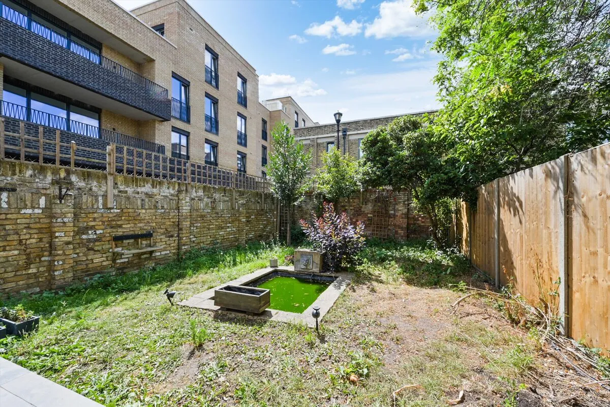 Barnes Street, London, E14, photo 14