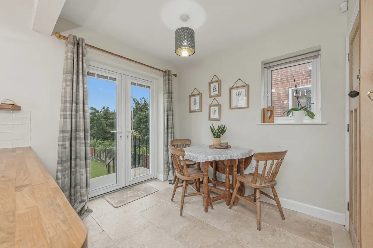 Woodland Hill, Leeds, LS15, photo 5