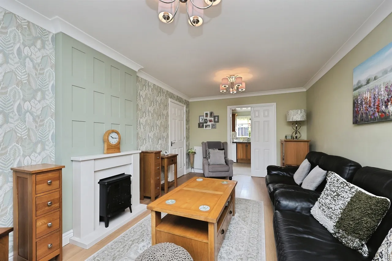 Oakleigh Drive, Swaffham, PE37, photo 3