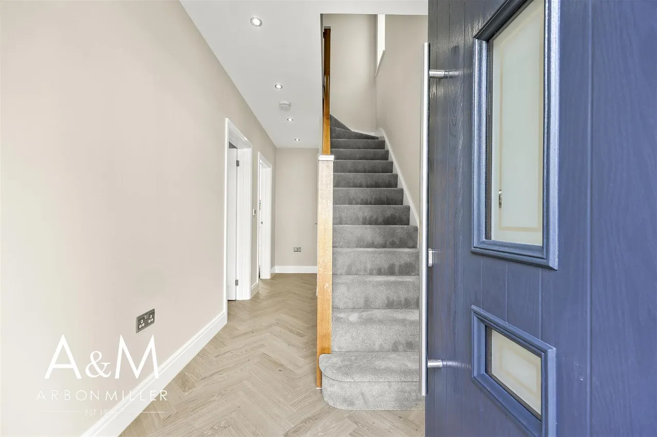 Penrith Road, Hainault, Essex, Ilford, IG63DB, photo 14