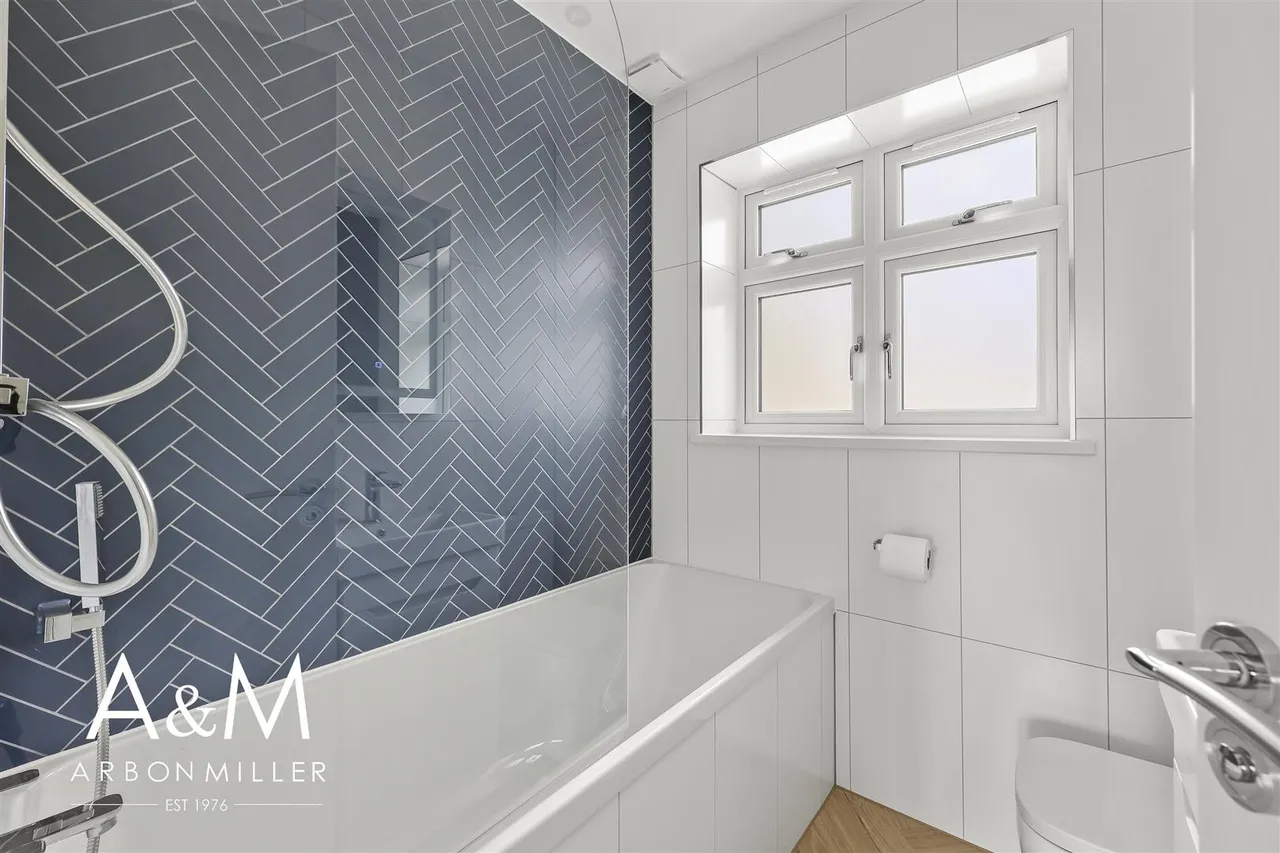 Penrith Road, Hainault, Essex, Ilford, IG63DB, photo 19