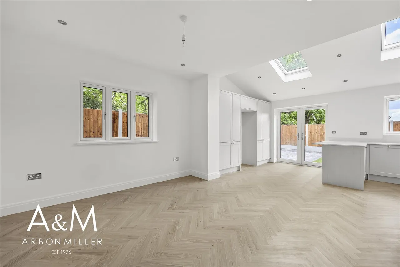 Penrith Road, Hainault, Essex, Ilford, IG63DB, photo 4