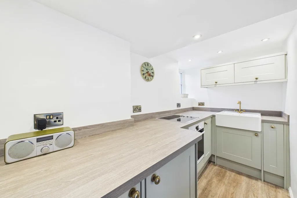 Burnbank Farm Cottages, Lindale, LA11, photo 3