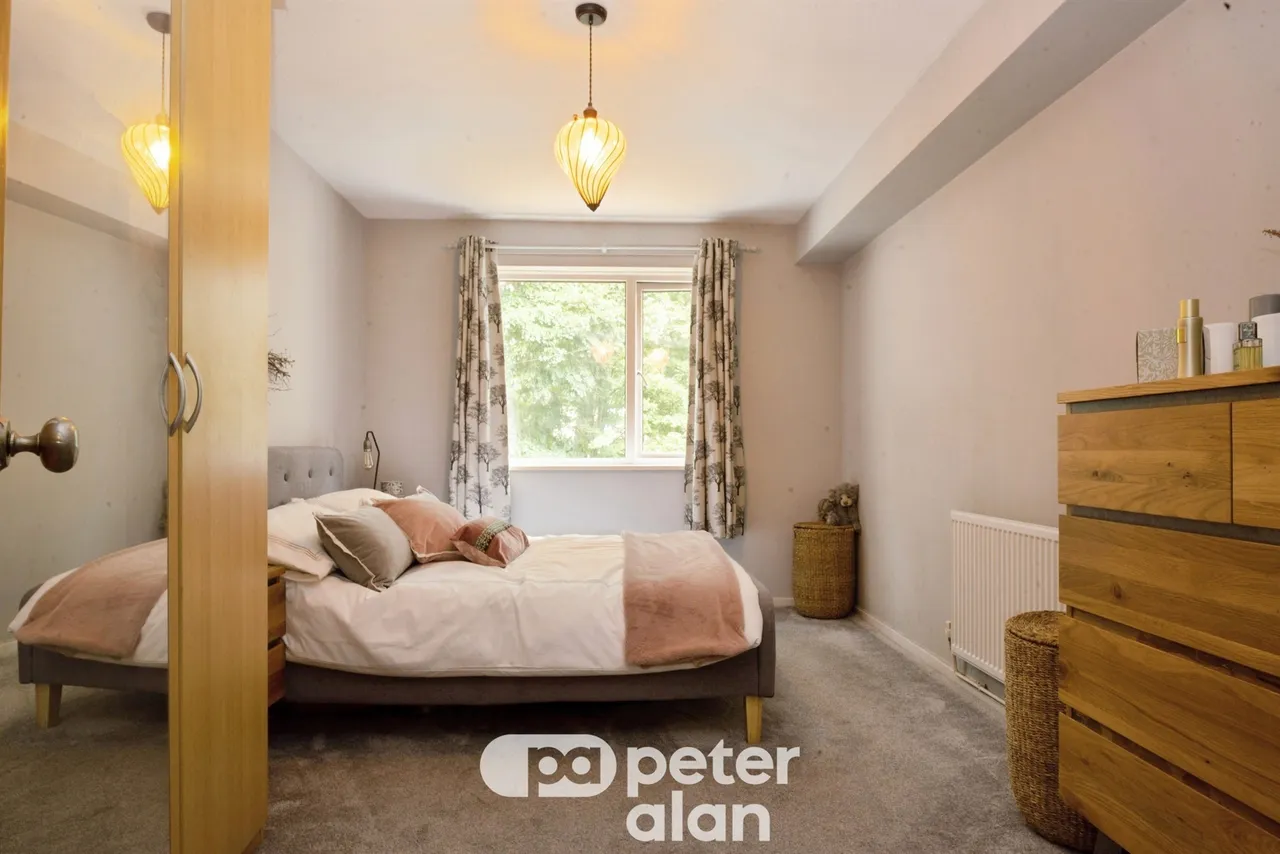 George Street, Pontypool, NP4, photo 9