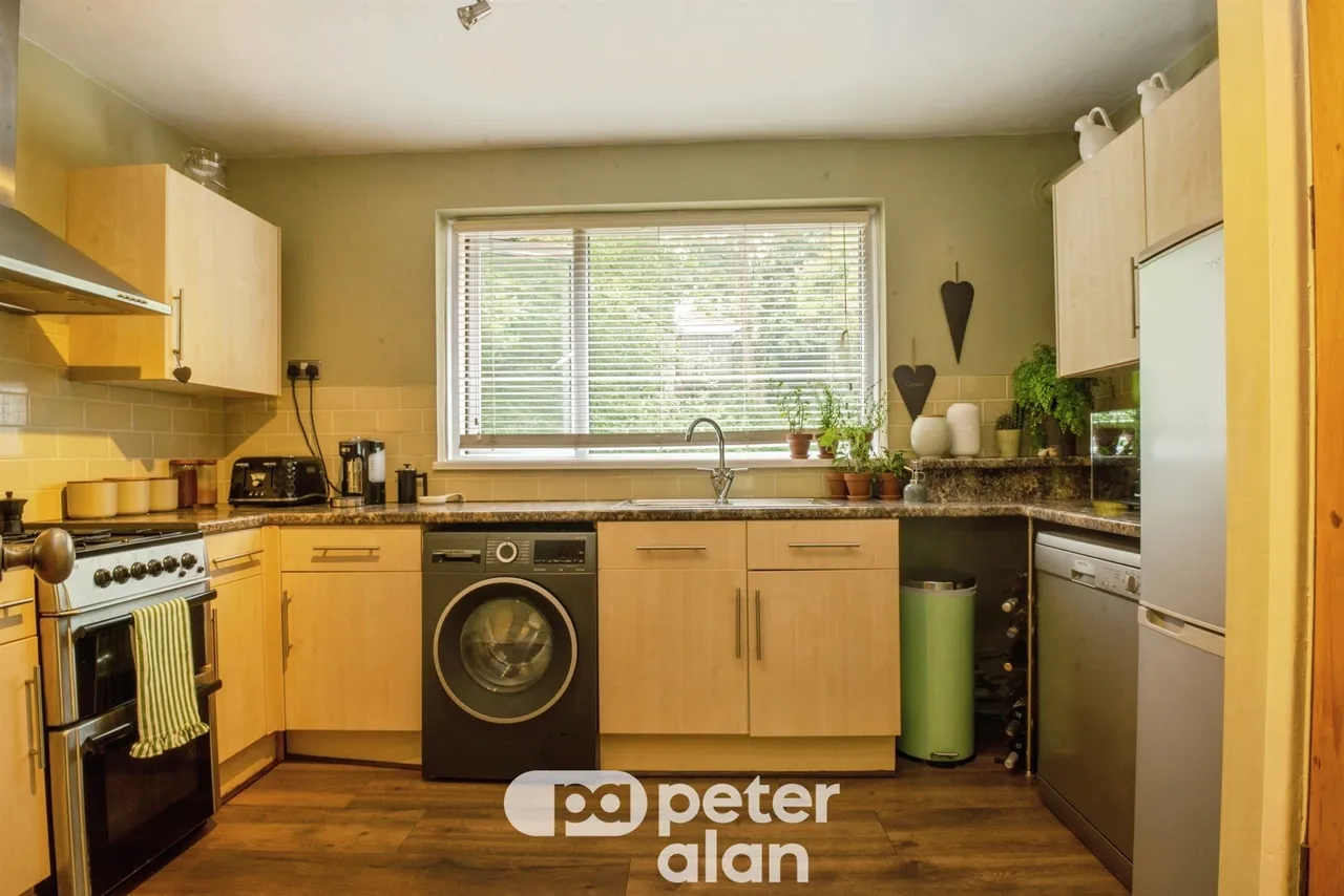 George Street, Pontypool, NP4, photo 7