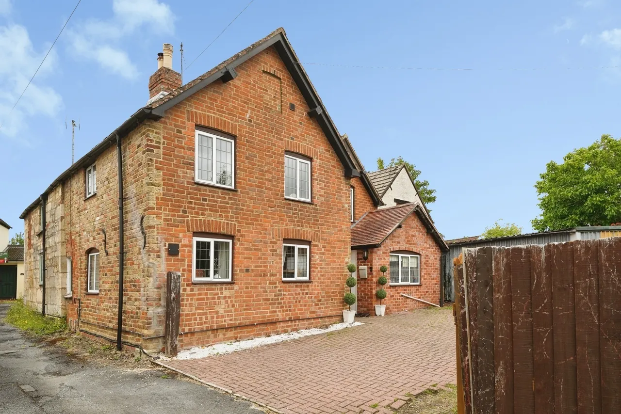 Bondend Road, Upton St. Leonards, Gloucester, Gloucestershire, GL4, photo 17