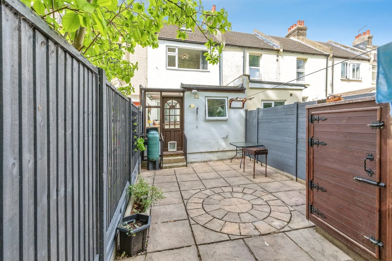 Layfield Road, Gillingham, ME7, photo 8